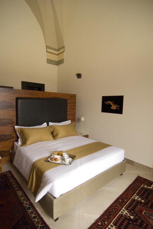 Alvino Suite And Breakfast Lecce Oda fotoğraf