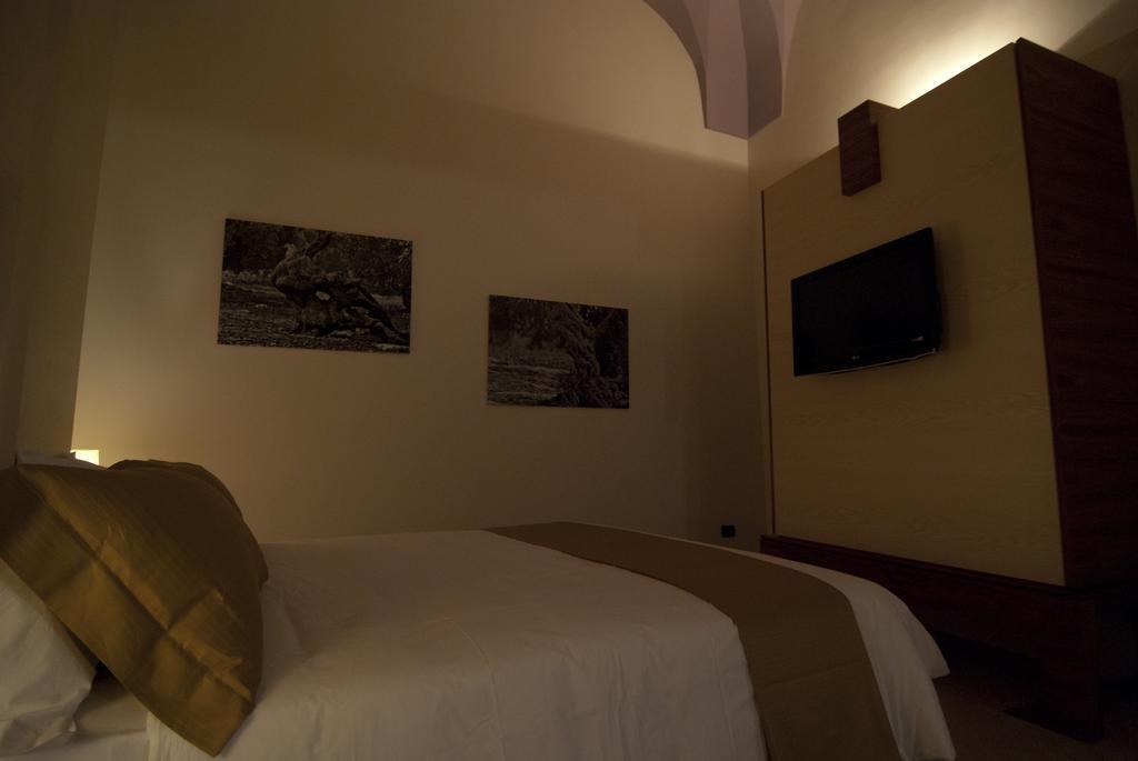 Alvino Suite And Breakfast Lecce Oda fotoğraf
